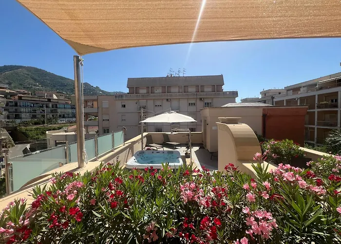 Artemis Hotel