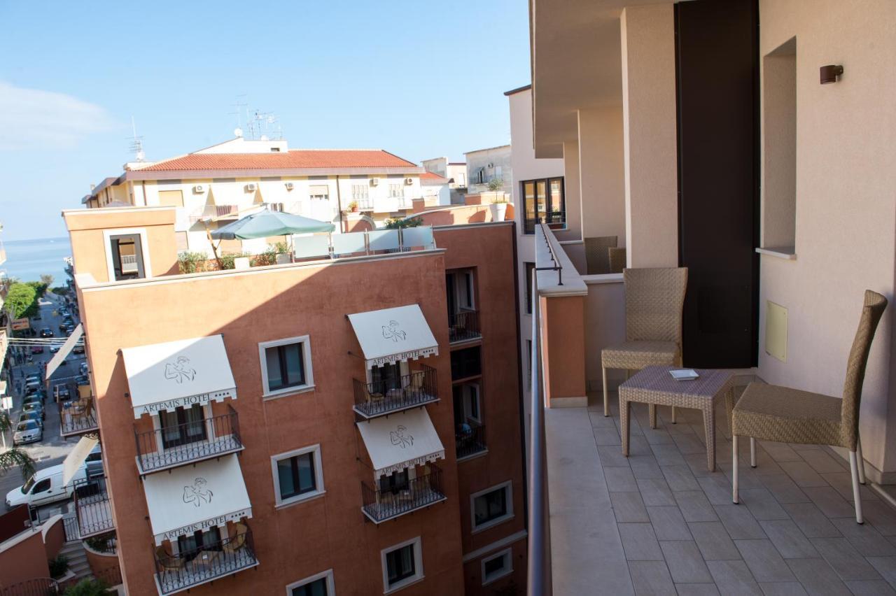 Hotel Artemis 4*