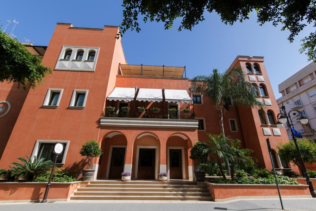 Artemis Hotel